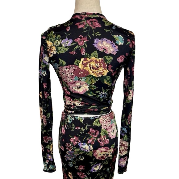 Rouje Paris Sade Wrap Top in Jardin D'Atomne Noir 34/US2 - Picture 6 of 12